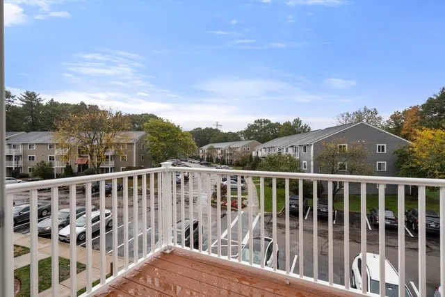 $1,950 | 11 Silver Hill Lane, Unit 11, Natick, MA 01760