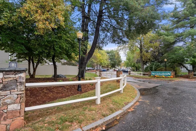 $1,950 | 11 Silver Hill Lane, Unit 11, Natick, MA 01760