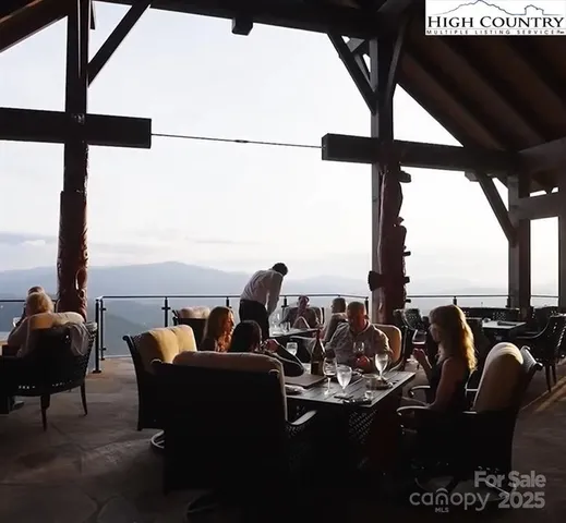 a view of a water fountain