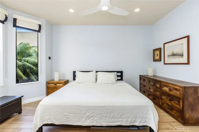 $699,000 | 425 East Ocean Boulevard, Unit 320, Long Beach, CA 90802