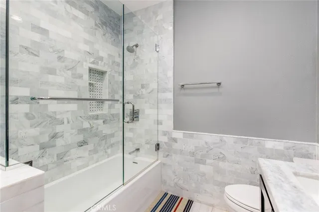 $699,000 | 425 East Ocean Boulevard, Unit 320, Long Beach, CA 90802