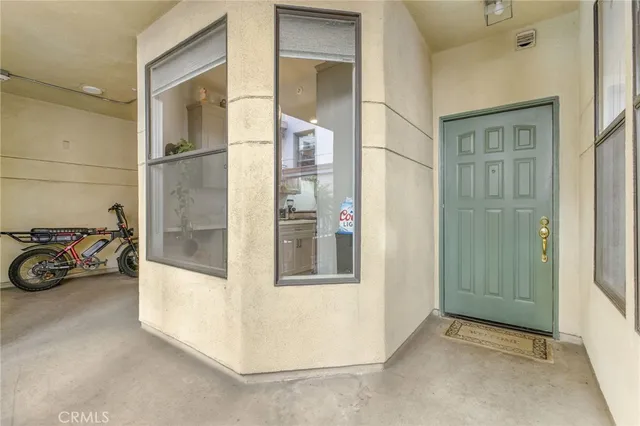 $699,000 | 425 East Ocean Boulevard, Unit 320, Long Beach, CA 90802