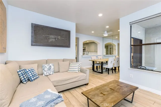 $699,000 | 425 East Ocean Boulevard, Unit 320, Long Beach, CA 90802