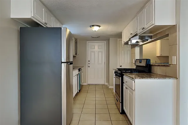 $1,950 | 13906 Rosetta Drive, Cypress, TX 77429