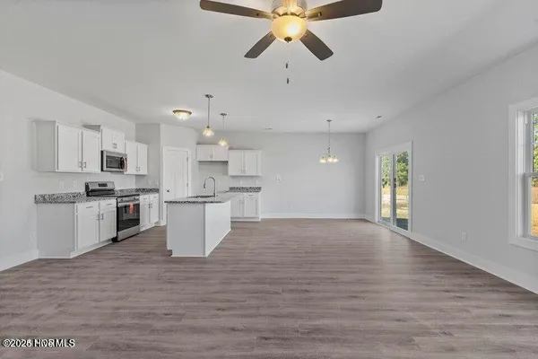 $309,900 | 318 East Theriault Court, Jacksonville, NC 28540