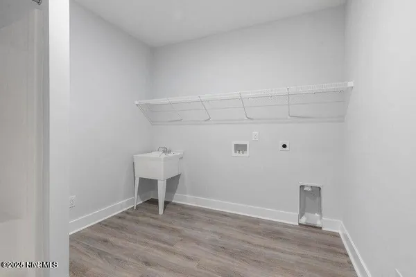 $309,900 | 318 East Theriault Court, Jacksonville, NC 28540