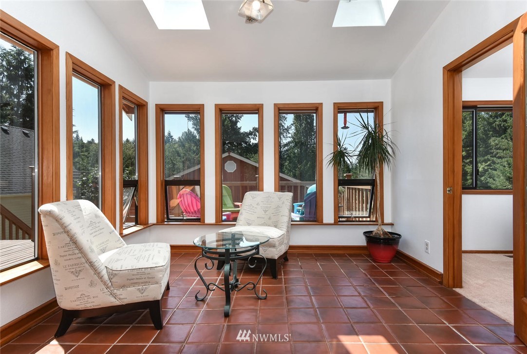 4903 Lake Alice Road Southeast Fall City, WA 98024 - Photo 8 of 23 Gallery Image 8