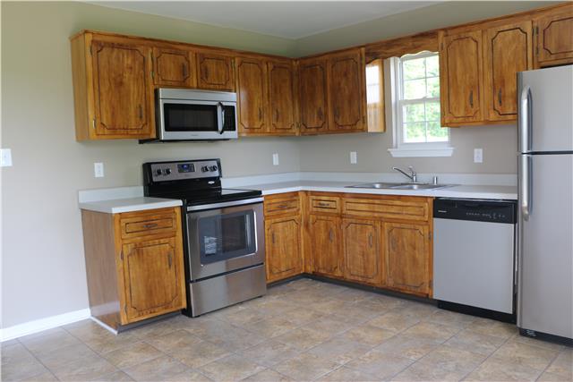233 Bumpus Mill Road Oak Grove, KY 42262 - Photo 3 of 15 Gallery Image 3