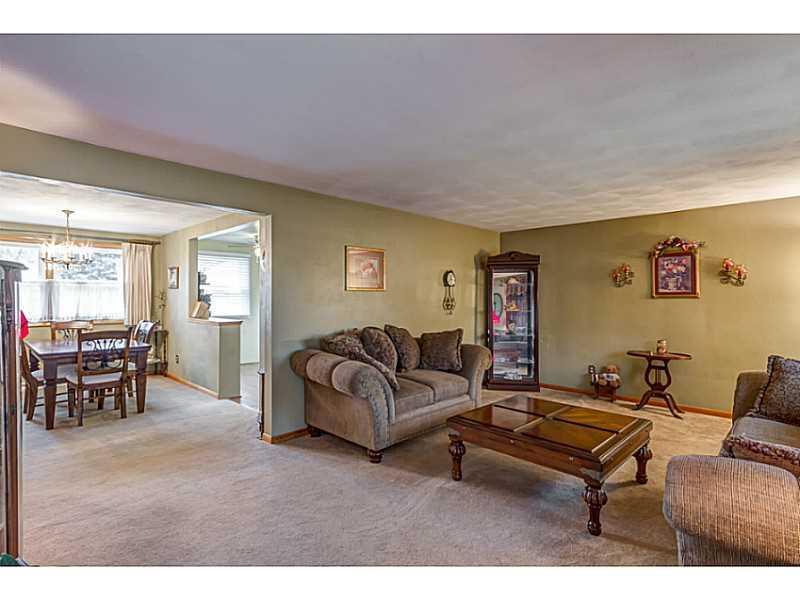 4140 Helena Drive Springfield, OH 45503 - Photo 6 of 25