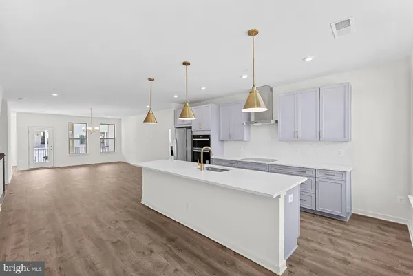 $674,999 | 19712 Misty Moss Square, Ashburn, VA 20147