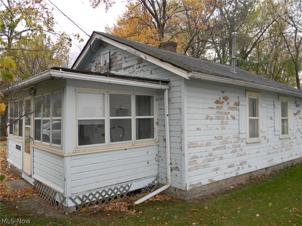 1432 Hubbard Road Madison, OH 44057 - Photo 5 of 14