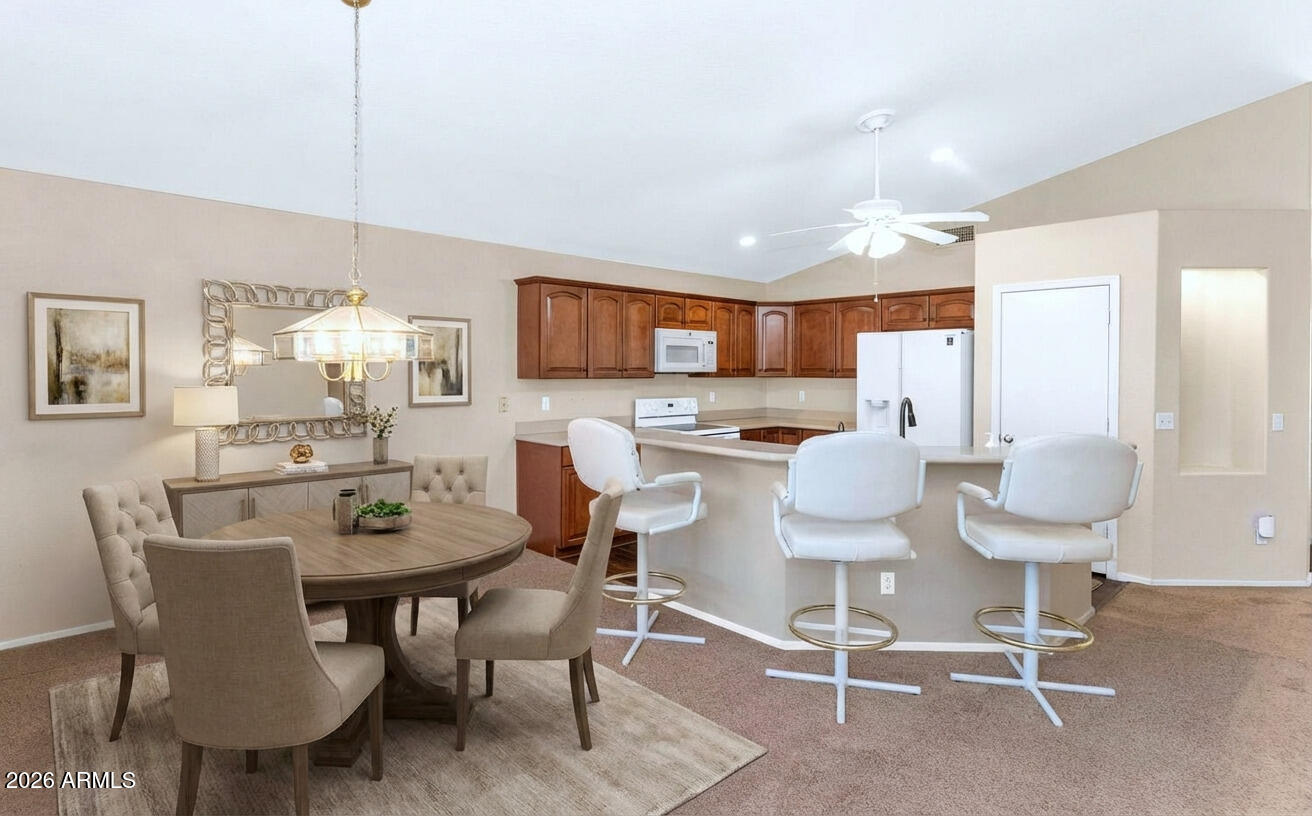 8420 South Stephanie Lane Tempe, AZ 85284 - Photo 3 of 30 Dining/Kitchen