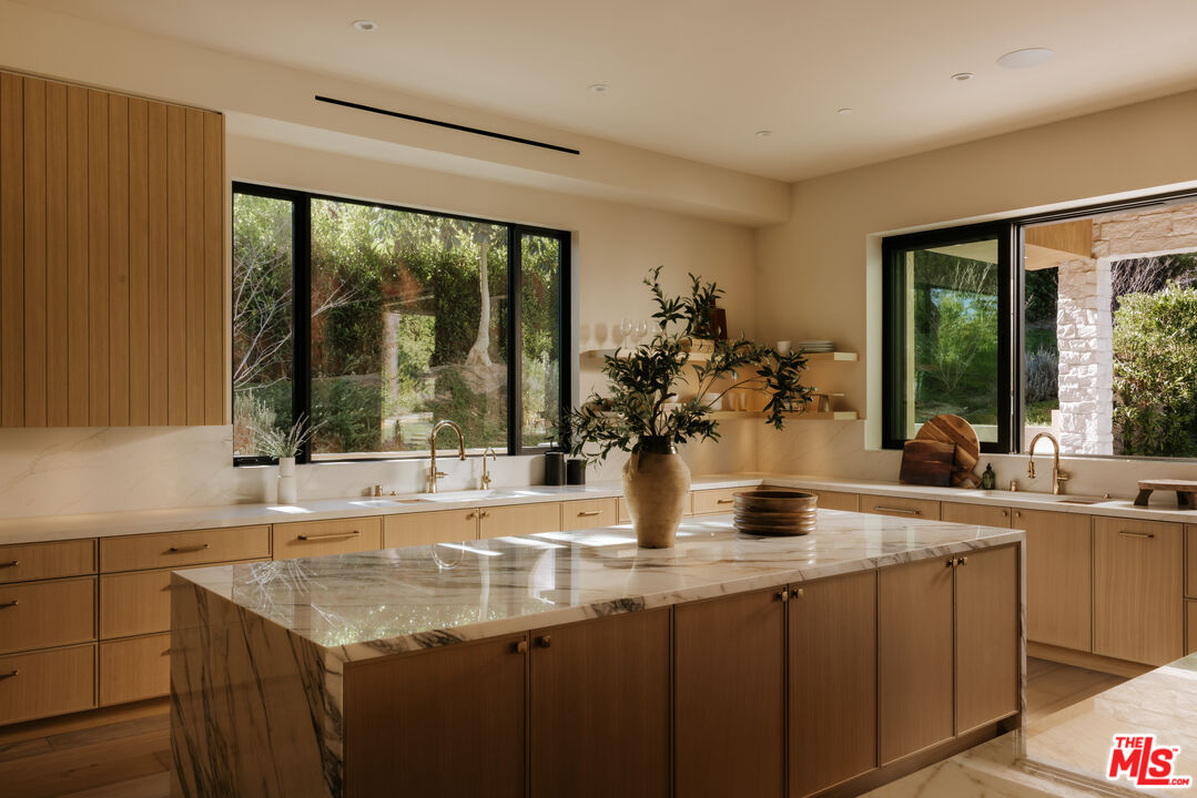 5287 Round Meadow Road Hidden Hills, CA 91302 - Photo 6 of 37