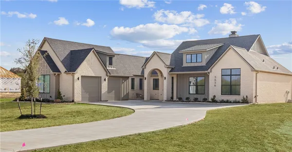 $740,000 | 5656 Mill Water Court, Bryan, TX 77808