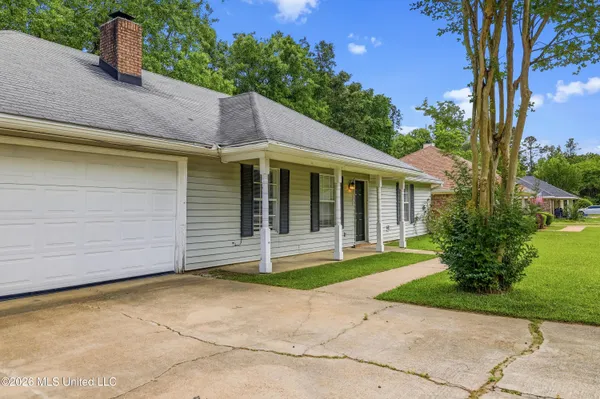 $239,900 | 121 Bellegrove Circle, Brandon, MS 39047