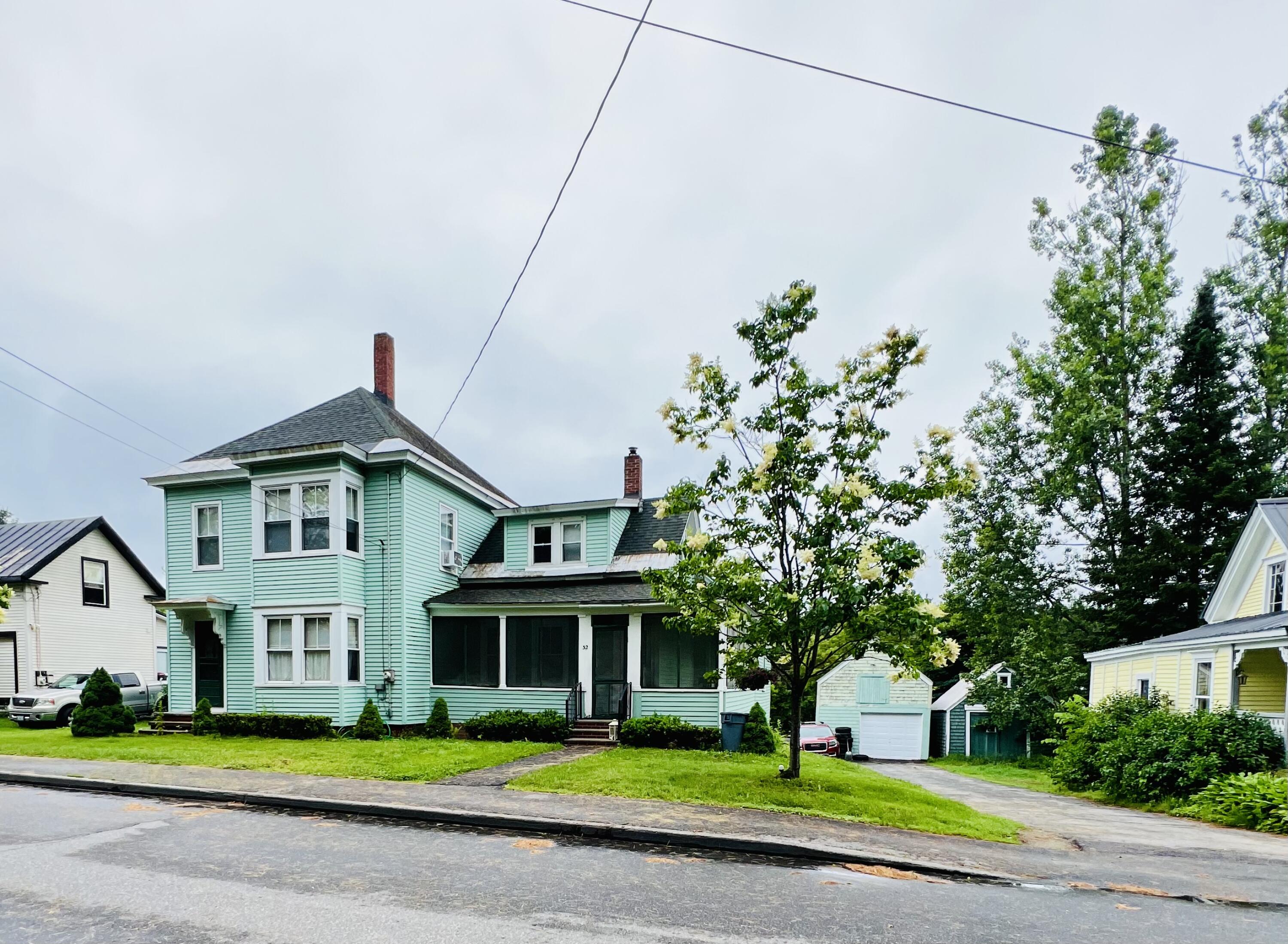 32 High Street Dixfield, ME 04224 - Photo 2 of 38 24DE81F7-9E82-4425-8C2C-CE31200DF5D0