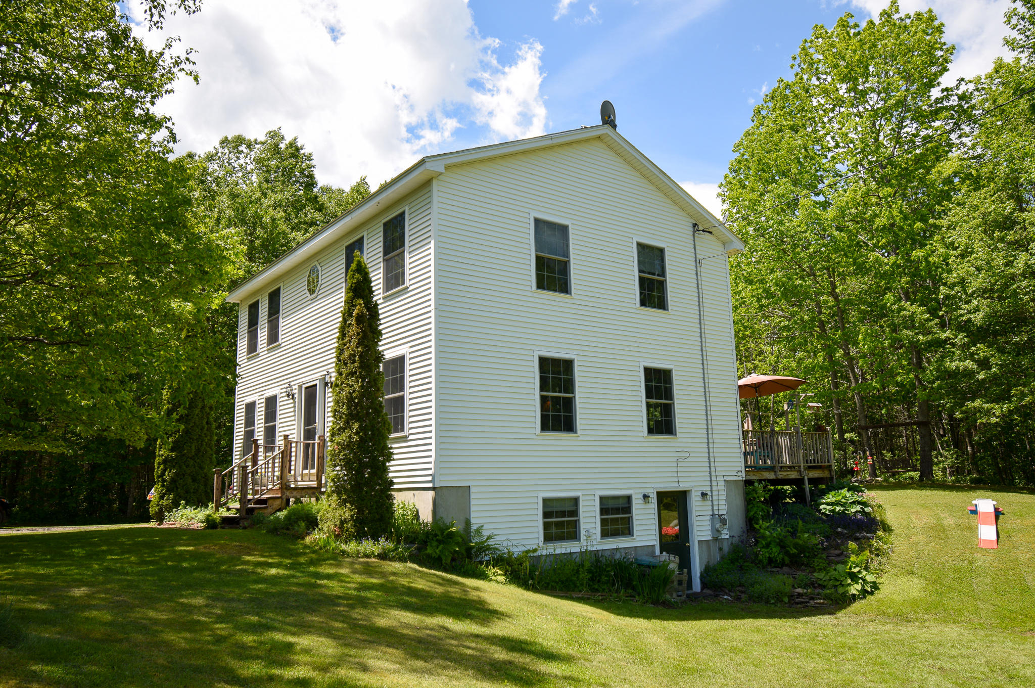 196 Old County Road Searsport, ME 04974 - Photo 2 of 21 DSC_1342