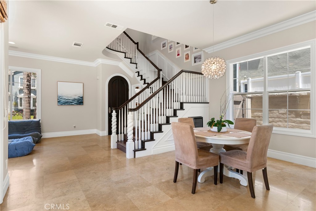 6572 Beachview Drive Huntington Beach, CA 92648 - Photo 4 of 17 a view of a dining room with furniture