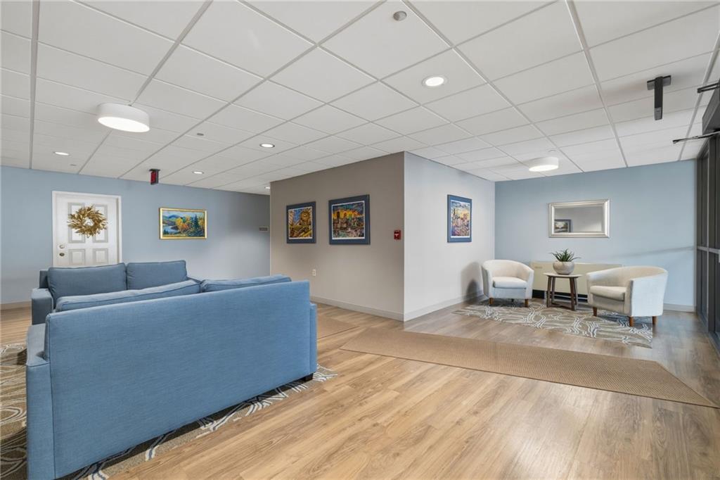 750 Washington Road, Unit 207 Pittsburgh, PA 15228 - Photo 3 of 33