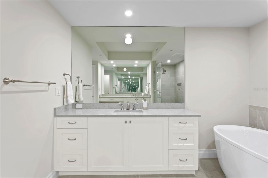 755 Collany Road, Unit 401 St. Petersburg, FL 33715 - Photo 31 of 64 Gallery Image 31