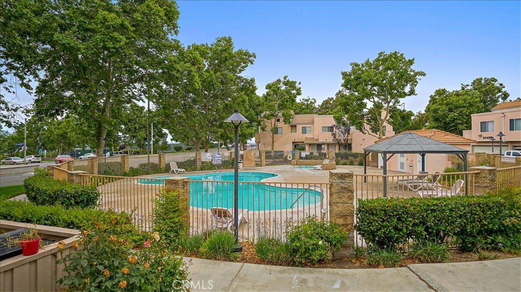 24439 Leonard Tree Lane, Unit 102 Newhall, CA 91321 - Photo 15 of 16