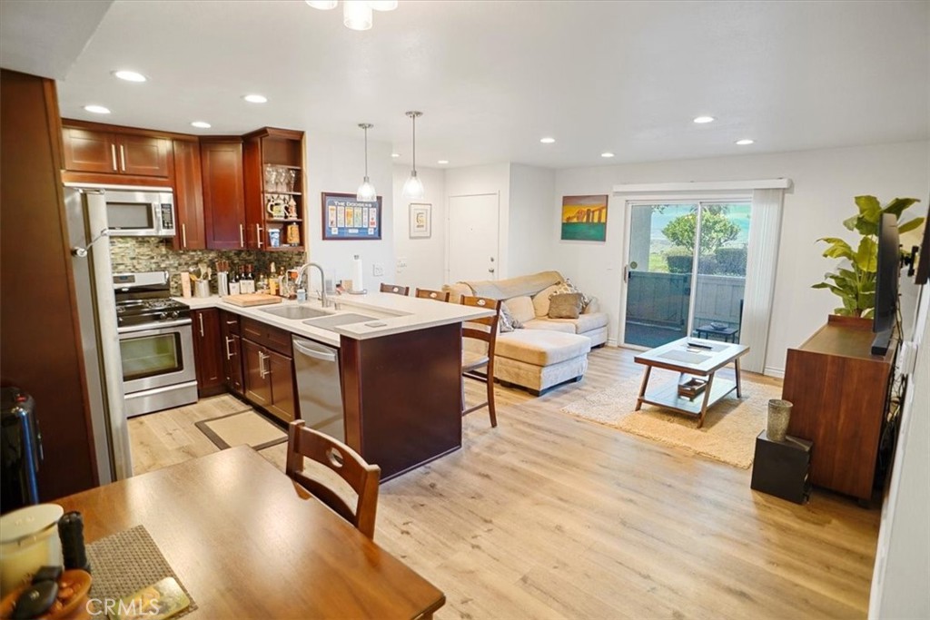 24439 Leonard Tree Lane, Unit 102 Newhall, CA 91321 - Photo 2 of 16