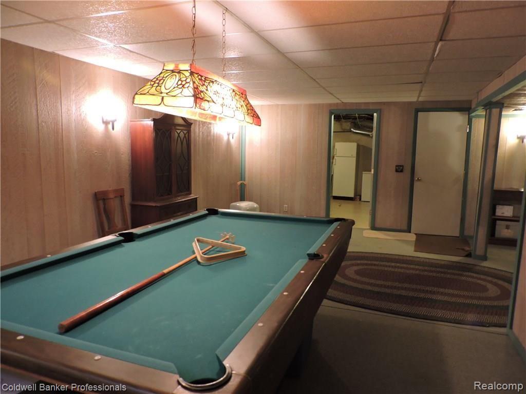 7000 Oakhill Road Clarkston, MI 48348 - Photo 40 of 47 Large game room.