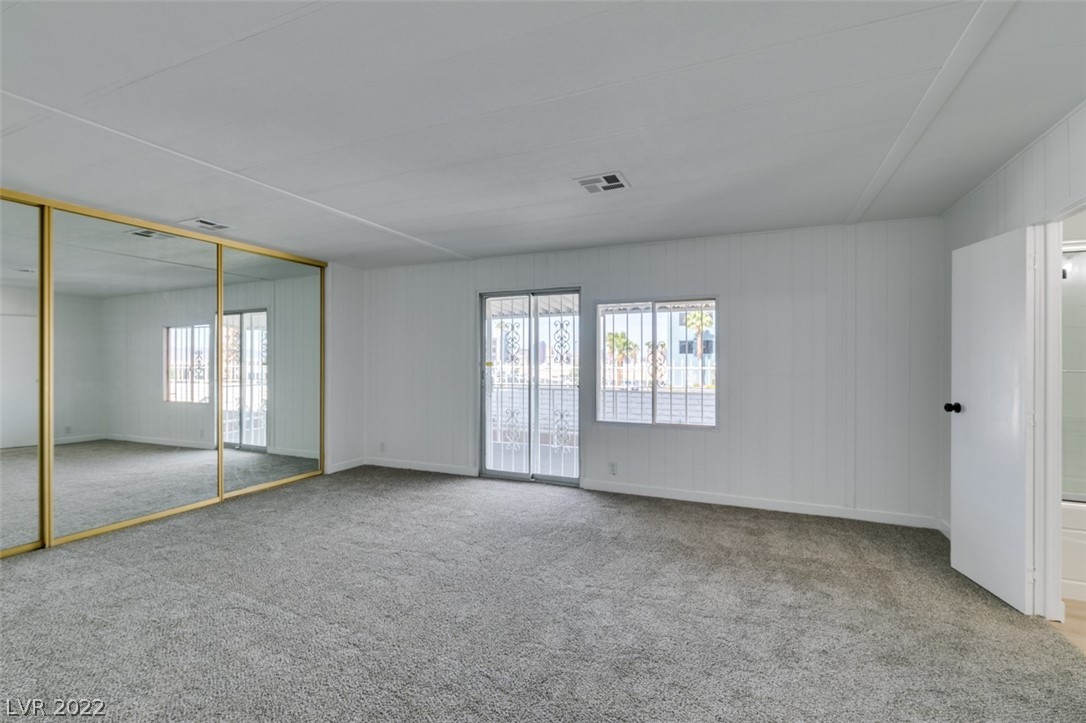4580 Royal Ridge Way, Unit 181 Las Vegas, NV 89103 - Photo 33 of 44 Gallery Image 33