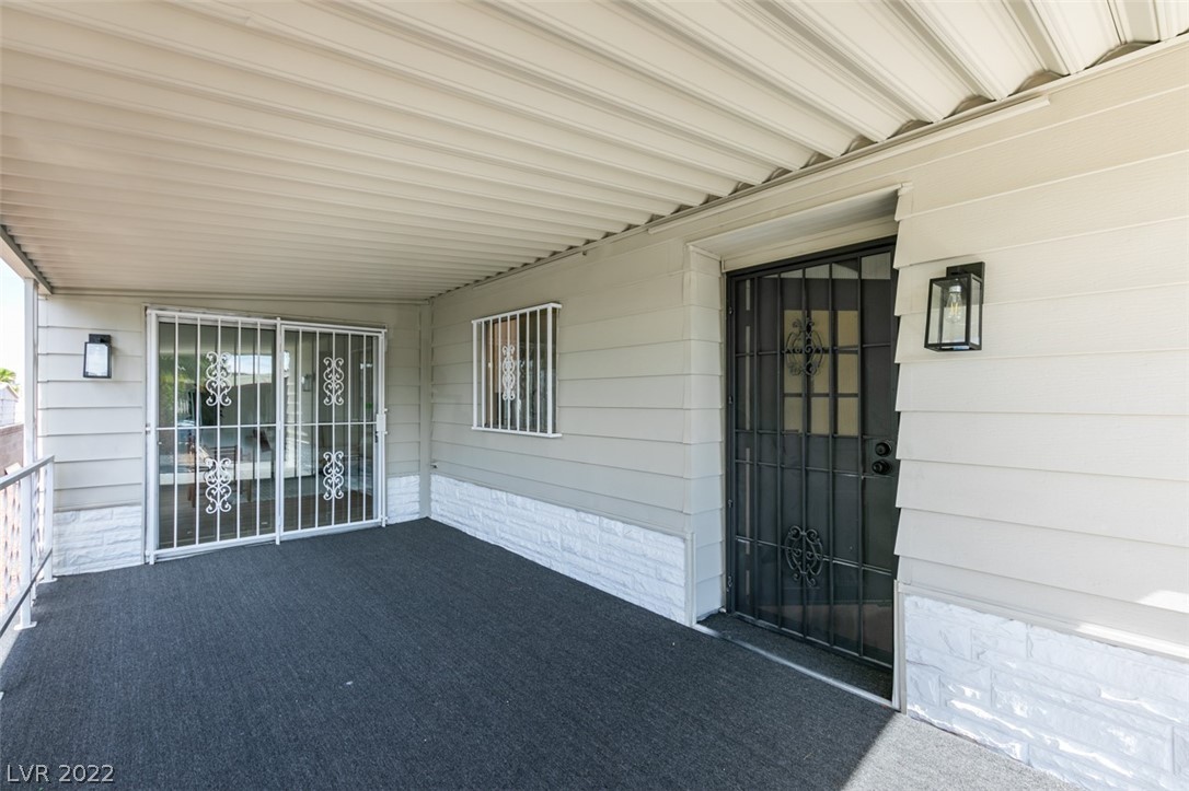 4580 Royal Ridge Way, Unit 181 Las Vegas, NV 89103 - Photo 38 of 44 Gallery Image 38