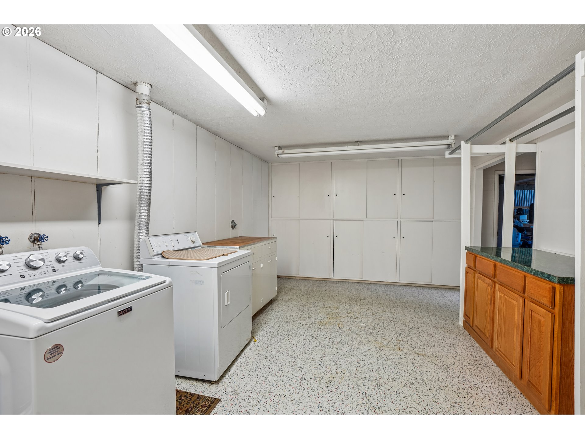 10975 Southwest Walnut Street Portland, OR 97223 - Photo 24 of 40