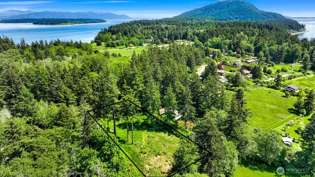$324,000 | 2093 Granger Way, Lummi Island, WA 98262