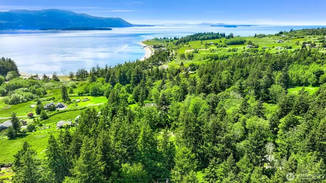 $324,000 | 2093 Granger Way, Lummi Island, WA 98262