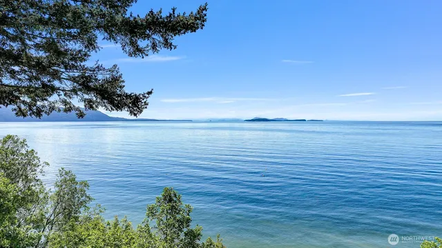 $324,000 | 2093 Granger Way, Lummi Island, WA 98262