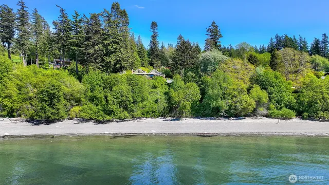 $324,000 | 2093 Granger Way, Lummi Island, WA 98262