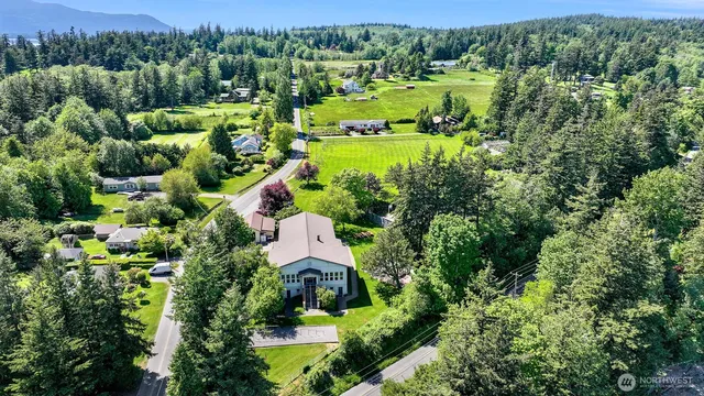 $324,000 | 2093 Granger Way, Lummi Island, WA 98262