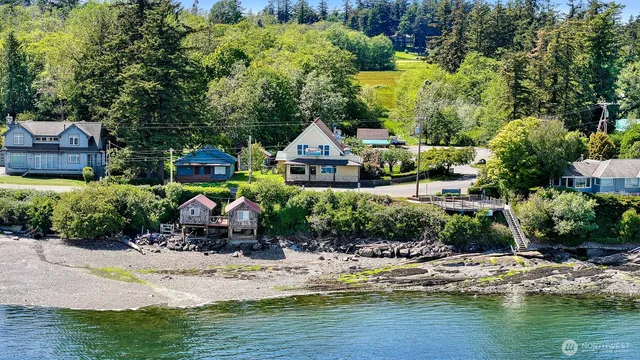 $324,000 | 2093 Granger Way, Lummi Island, WA 98262