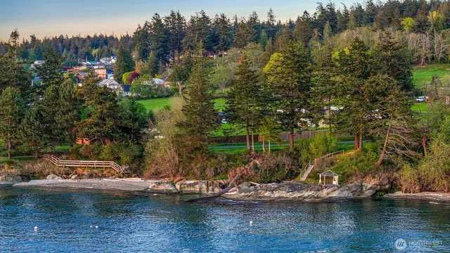 $324,000 | 2093 Granger Way, Lummi Island, WA 98262