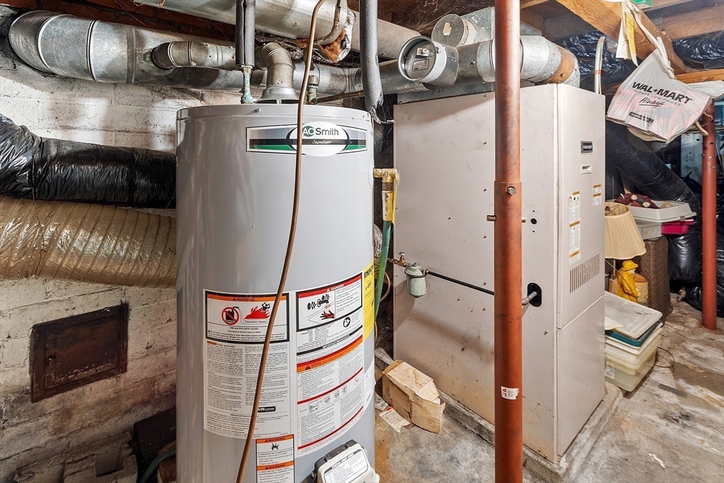 6 Wyman Road Ashburnham, MA 01430 - Photo 37 of 39 a utility room with dryer and washer