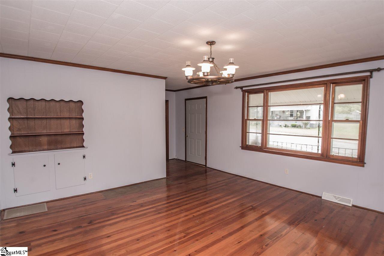 11 Foster Street Pelzer, SC 29669 - Photo 3 of 18 Gallery Image 3