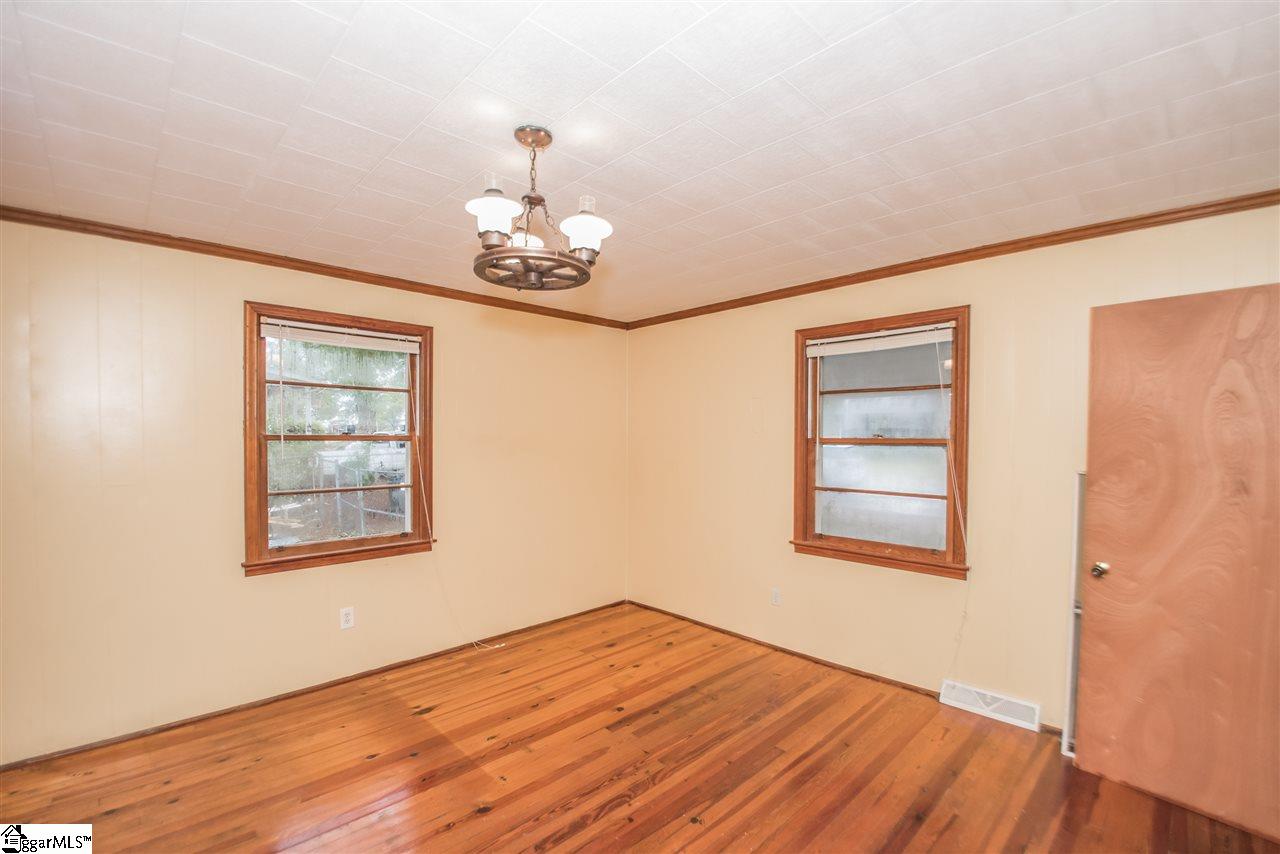 11 Foster Street Pelzer, SC 29669 - Photo 4 of 18 Gallery Image 4