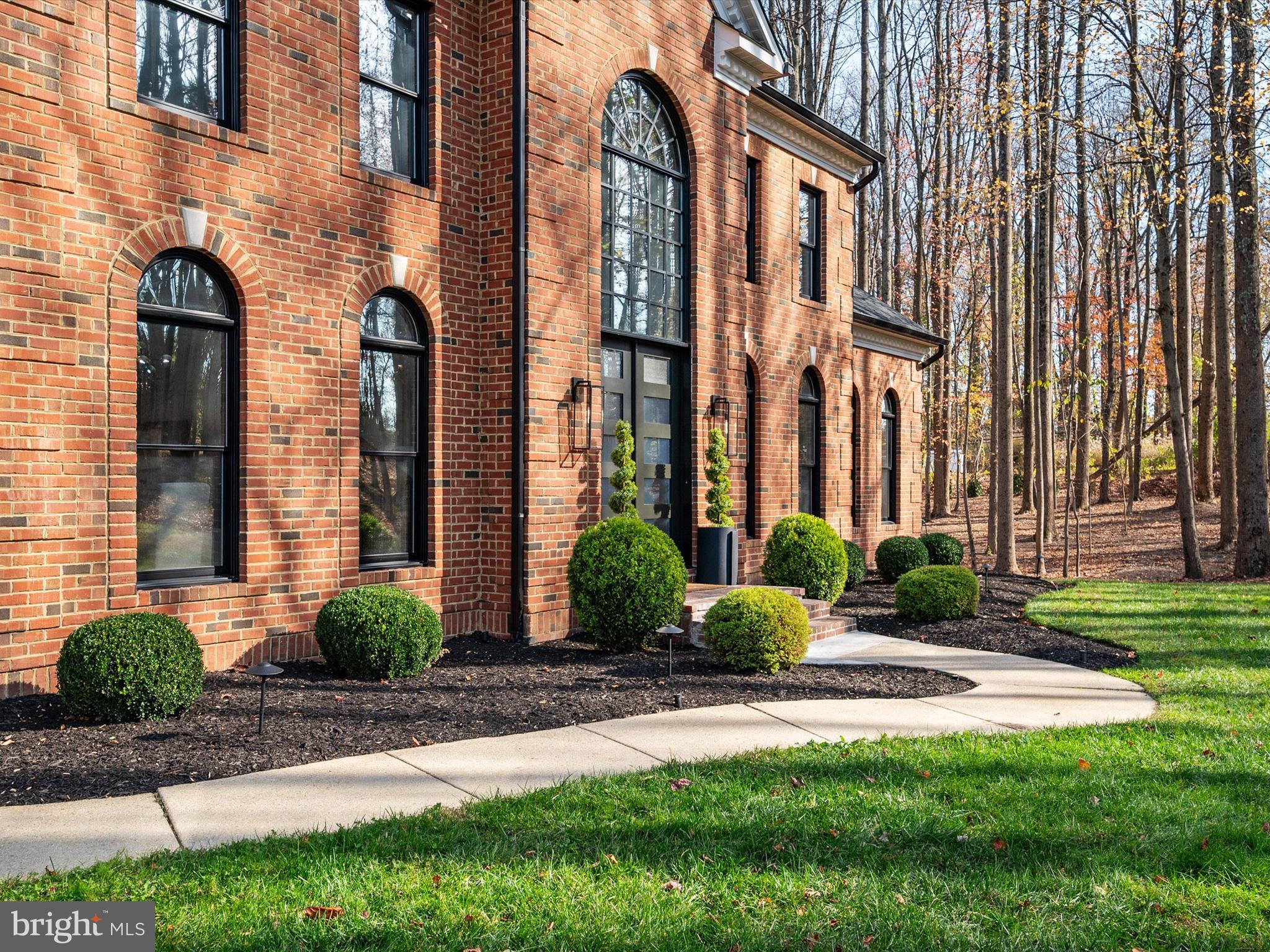 3416 Burgh Lane Edgewater, MD 21037 - Photo 4 of 80 Exquisite Architecture