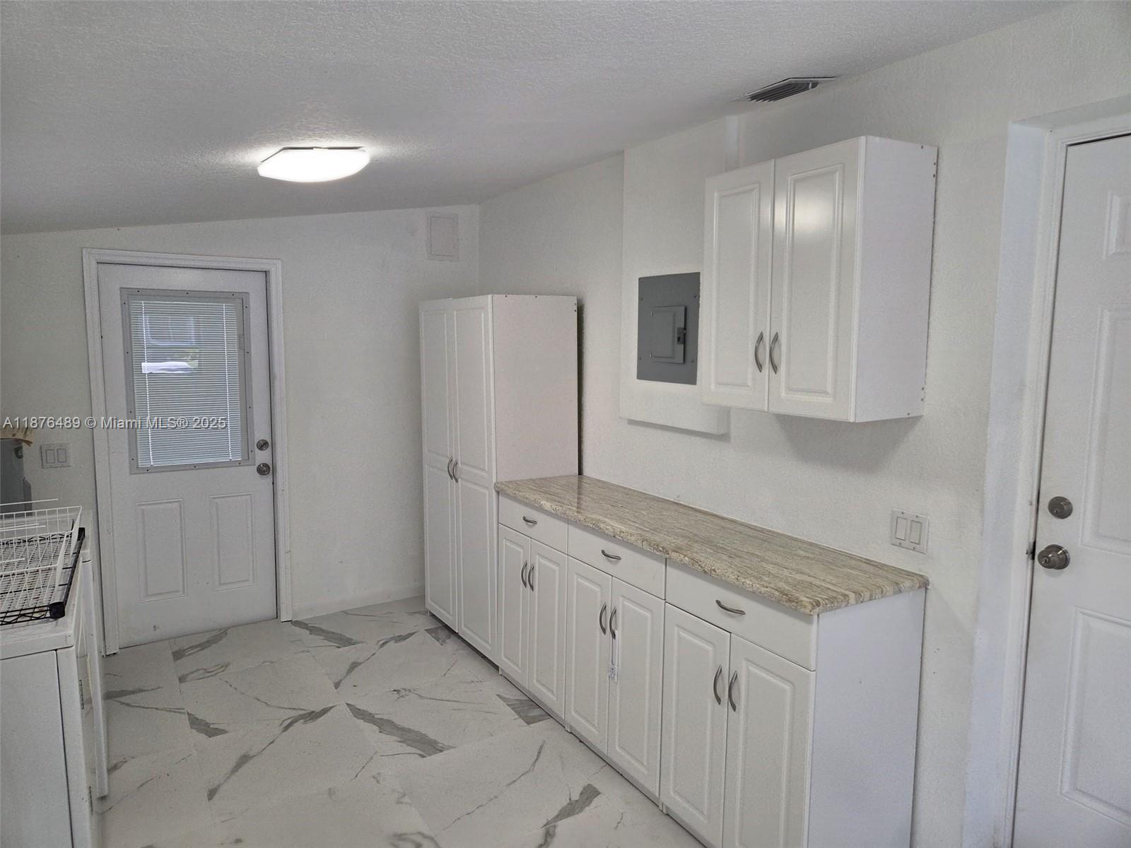 5641 Simms Street Hollywood, FL 33021 - Photo 11 of 12 Gallery Image 11