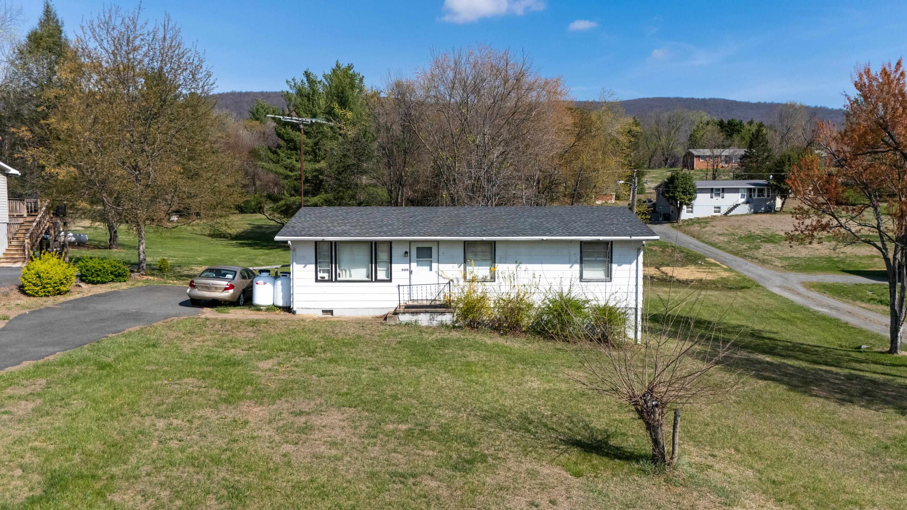 8688 Brooksville Road Greenwood, VA 22943 - Photo 16 of 24