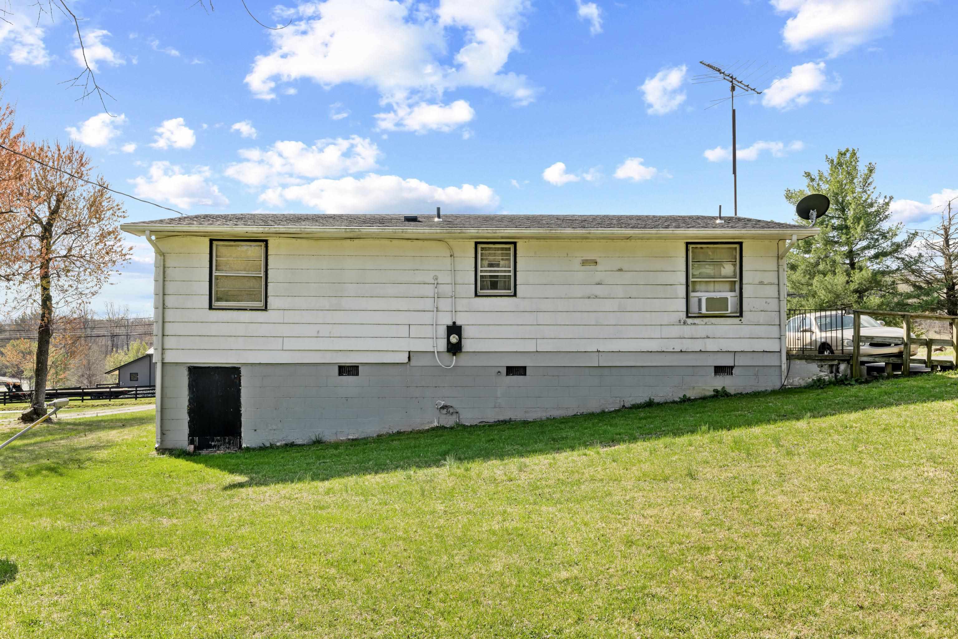 8688 Brooksville Road Greenwood, VA 22943 - Photo 6 of 24