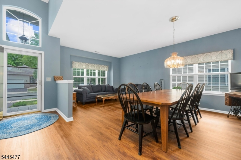 79 Renaissance Boulevard Somerset, NJ 08873 - Photo 4 of 26