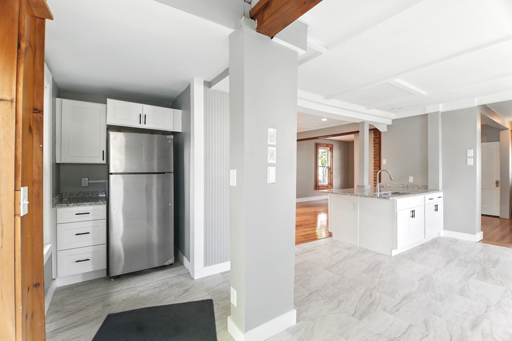 17 Manhattan Street Springfield, MA 01109 - Photo 17 of 33 Gallery Image 17