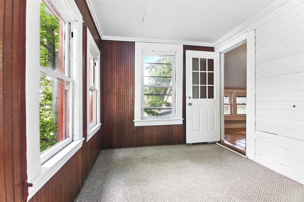 17 Manhattan Street Springfield, MA 01109 - Photo 25 of 33 Gallery Image 25