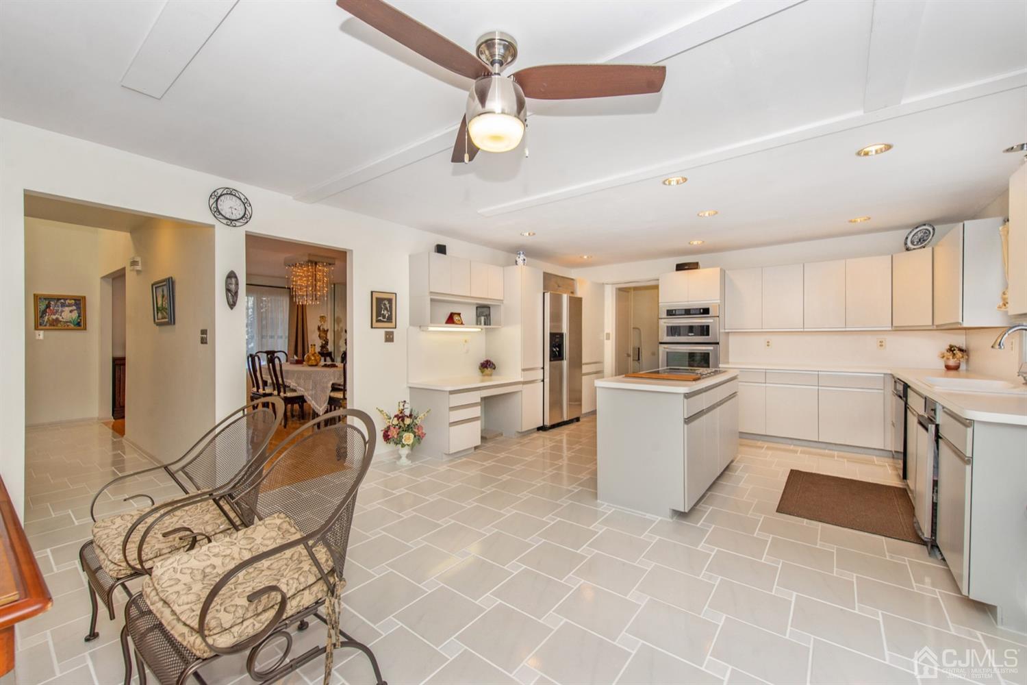 30 Cherokee Road East Brunswick, NJ 08816 - Photo 11 of 20 Gallery Image 11