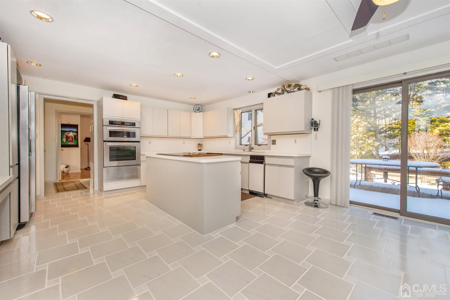 30 Cherokee Road East Brunswick, NJ 08816 - Photo 3 of 20 Gallery Image 3