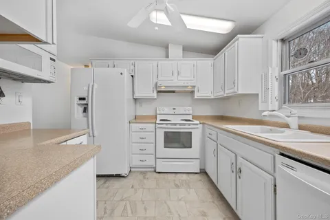 $459,000 | 266 Layton Road, Stanfordville, NY 12581